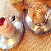 Strawberry and chocolate ice cream at Kumeys in Tokyo