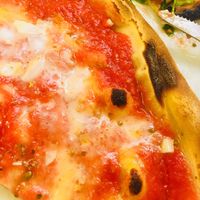 Gluten-free vegan pizza marinara at Pizzeria del Ponte in Recco