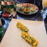 Avocado Mango Tartar and assortisment of spreads at Broc The Kasbah in Marrakech