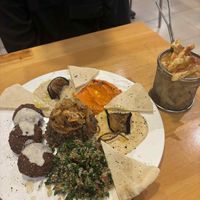 Arabe vegetariana plate at El Khalifa in Bogota