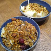 Porridge bowls at Haferkater - S-Bf Friedrichstraße in Berlin