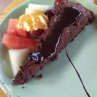 Bolo de cacau e fruta at Naturena in Barcelos