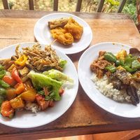 A reg. rice w/food and a larger plate and some side dishes, all for 48k at Sương Mai in Da Lat