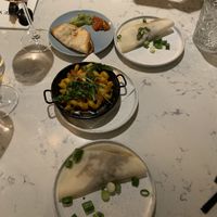 Quesadilla, pompoen carbonara en peking mushroom flensjes  at Rozey in Rotterdam