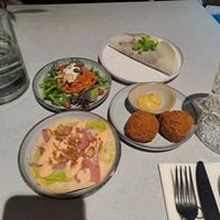 Our first round of food 😋 at Rozey in Rotterdam