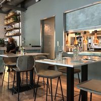 Left the counter, right the kitchen at Rozey in Rotterdam