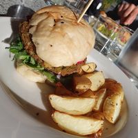 Vegan burger at Old Boundary Hotel in Bendigo
