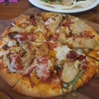 Pizza with mock chicken at Old Boundary Hotel in Bendigo