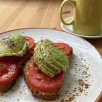 Tostada de aguacate y café con soja   at Caledonia Coffee in Salamanca