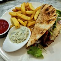 Gyros nan-wich with tzaziki at Sailor's Rest in Limassol