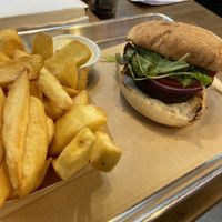 Vegan mountain burger with fries and creamy vegan dip! at Beastie Burgers in Antwerpen