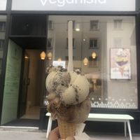 Cookies and banana&chocolate  at Veganista Ice Cream VIII in Vienna