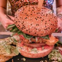 "Hipster" burger (8/10) at Sanissimo - Gran Via in Madrid