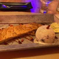 Apple strudel with ice cream  at Sanissimo - Gran Via in Madrid