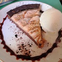 Pear, caramel and vanilla ice cream at MIMO in Malaga