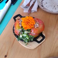 Tomato stuffed with tofu cheese at MIMO in Malaga