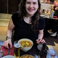 Crispy Cantonese Noodles, Laksa Ramen and stir fried chilli kale (and beers and cocktails) at Suissi Vegan Kitchen  in Glasgow