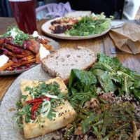 Crispy tofu, arroz al miso con setas y batata at Honest Greens - Serrano in Madrid