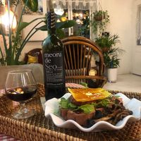 Red wine and vegan steak set at Palm Tree in Busan