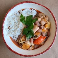 Vegan bean and vegetable dish with rice at A Praça in Sintra