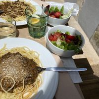 Vegan bolognese and salad at A Praça in Sintra