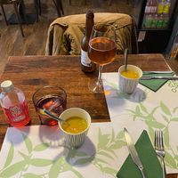 Free appetizers (French beans with vegetables) at A Porta Verde in Santiago De Compostela