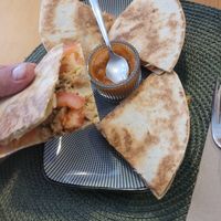 Quesadilla de huera, very good. Lightly spicy salsa was welcome at A Porta Verde in Santiago De Compostela