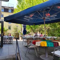 Outdoor seating at Damas in Zurich