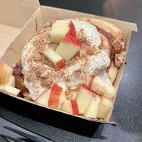 Apple crumble   at Cinnaholic - Blue Diamond in Las Vegas