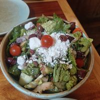 Griekse salade at Follow Your Heart Market & Cafe in Canoga Park