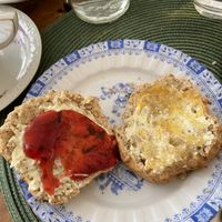 Vegan scones 🌱  at Alice & Kattens Tesalong in Lund
