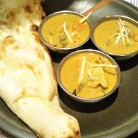 3 (same) curries and naan set at Tamarind in Tokyo