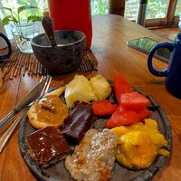 Café da Manhã 🌱 at Universo Pol Bamboo Hostel in Morro De Sao Paulo