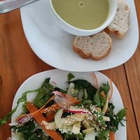 Crema de calabaza y ensalada at Pura vida in Tuxtla Gutierrez