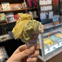 Gelato gusti nocciola, pistacchio e Sole   at Gelateria Gianni in Bologna