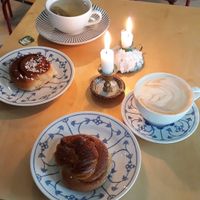 Cardamom roll, cinamon roll, cappucino with soy milk and tea at Solros in Bergen