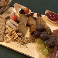 Taula de formatges vegans #Veganuary at CactusCat Bar in Barcelona