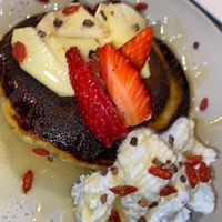 pancakes with spirulina-coconut-whipped cream at CactusCat Bar in Barcelona