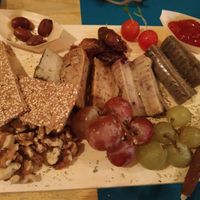 Tabla de quesos veganos at CactusCat Bar in Barcelona