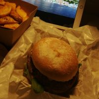 Acabo de ordenarla por glovo y me ha encantado. Estaba divino   at Vegan Streets in Madrid