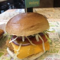 Chicken burger at Vedang - green burger | Mall of Berlin in Berlin