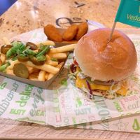 Cheeze burg with chili cheese fries and nuggets! at Vedang - green burger | Mall of Berlin in Berlin
