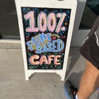 Cute sign at Juicy's Wellness Cafe in Murfreesboro