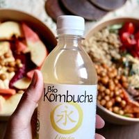 Kombucha!!! And Buddha bowl and duo hummus, everything vegan  at Bar Hola Flora in Burgos