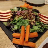 Regular & beetroot hummus with crudités at Bar Hola Flora in Burgos