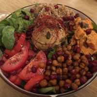 Buddha Bowl at Bar Hola Flora in Burgos