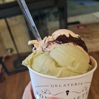 "Nutella" and pistachio at Gelateria Ponte Pietra in Verona