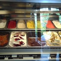 Ice cream flavours at Gelateria Ponte Pietra in Verona