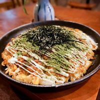 Okonomiyaki at Hǎo Quán Chéng in Taichung
