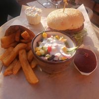 Falafel plate at El Niño Beach Club in The Hague